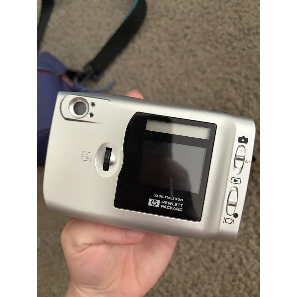 HP PhotoSmart 215 Vintage Digicam  Y2K TESTED WORKS